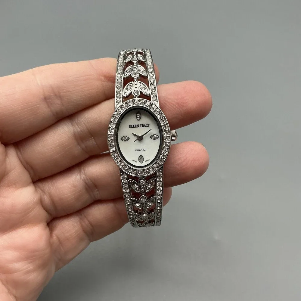 Ellen Tracy ETS048 Womens Watch 21mm MOP Dial Silver Tone Crystals New Battery